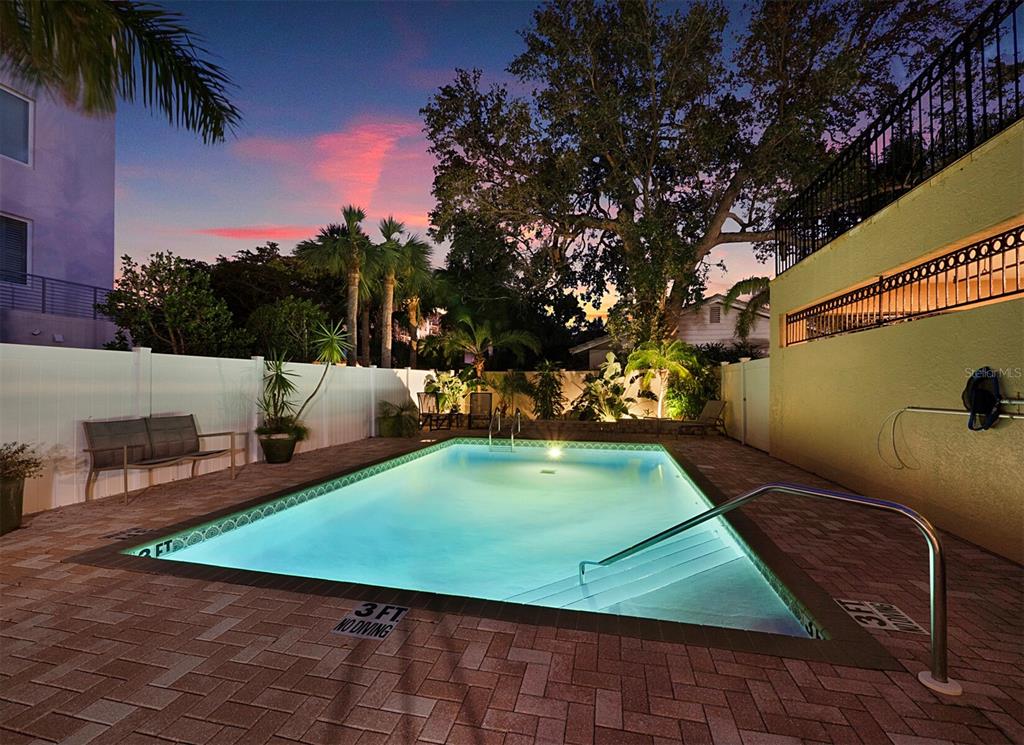 205 Golden Gate Point, Unit 401 Sarasota, FL 34236 - Photo 34 of 63
