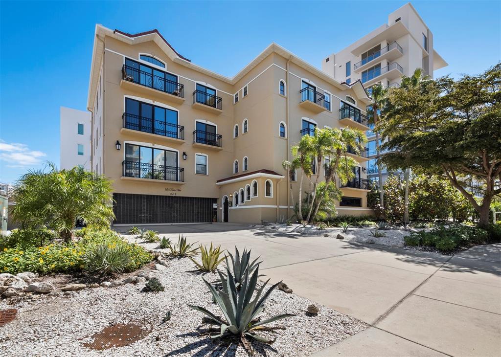 205 Golden Gate Point, Unit 401 Sarasota, FL 34236 - Photo 60 of 63