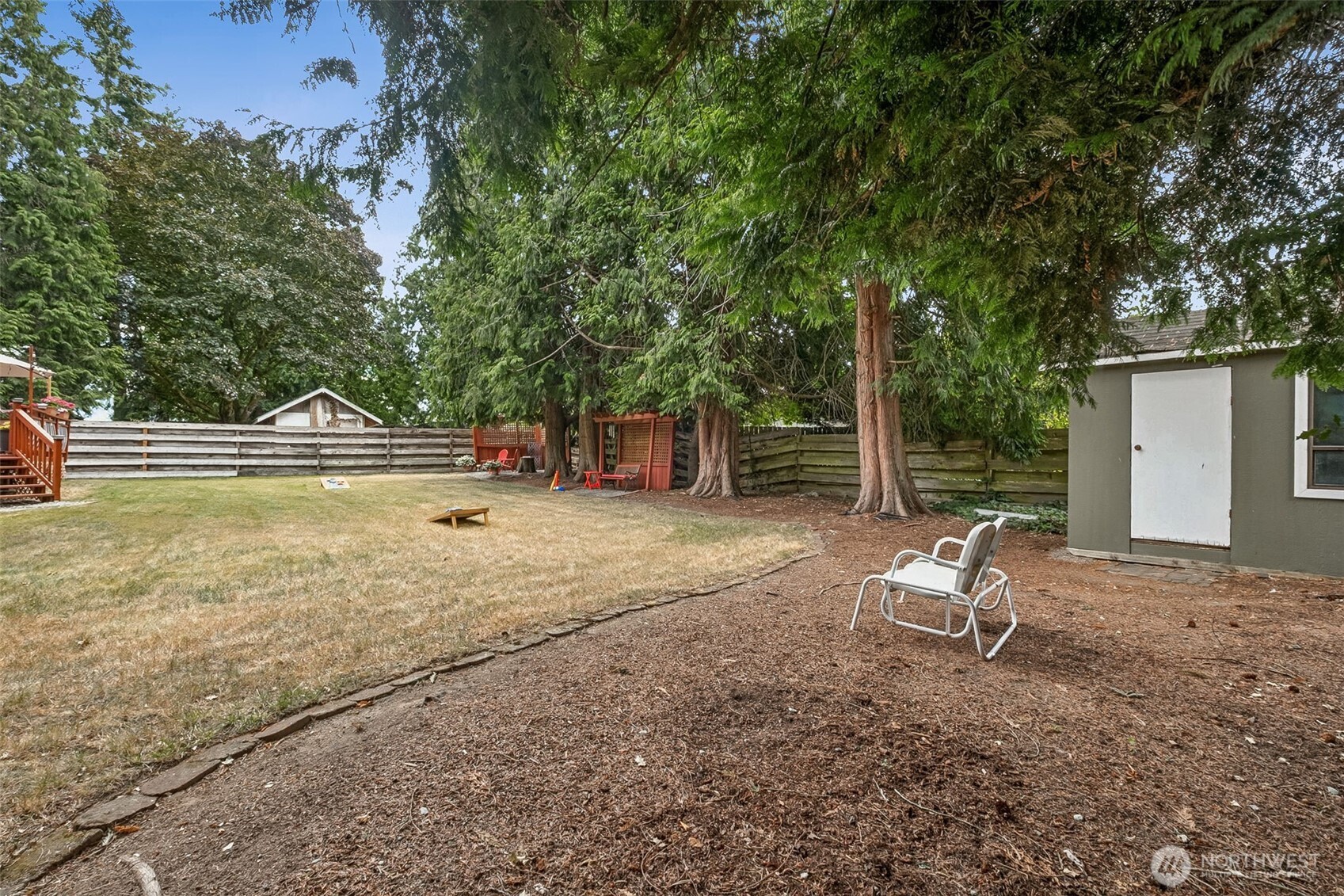 20623 98th Place South Kent, WA 98031 - Photo 30 of 37 a house view with a sitting space