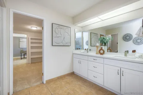 $995,000 | 9430 Palomino Ridge Drive, Lakeside, CA 92040