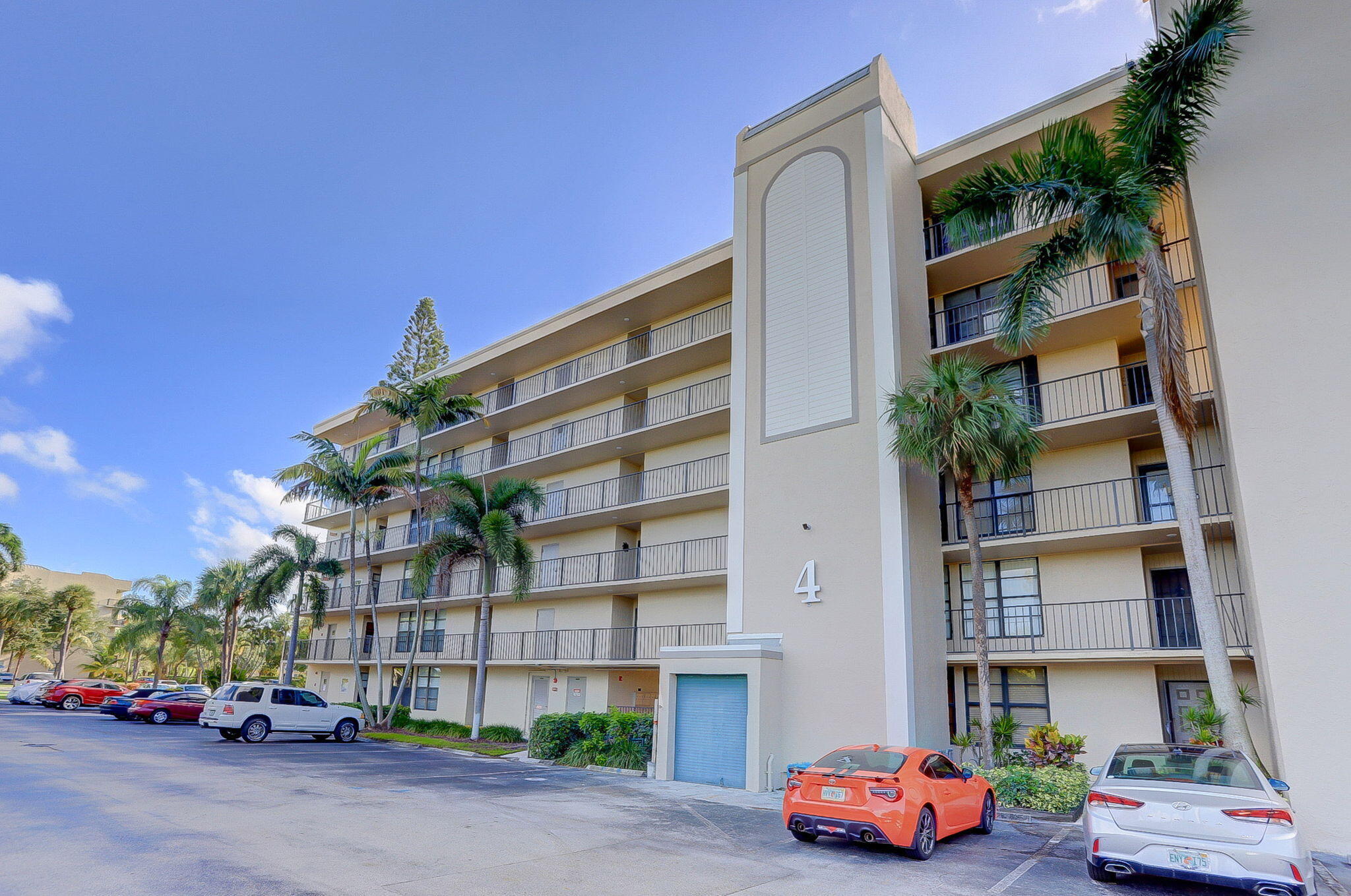 4 Royal Palm Way, Unit 6020 Boca Raton, FL 33432 - Photo 2 of 41 1-web-or-mls-IMG_9092_3_4_5_6