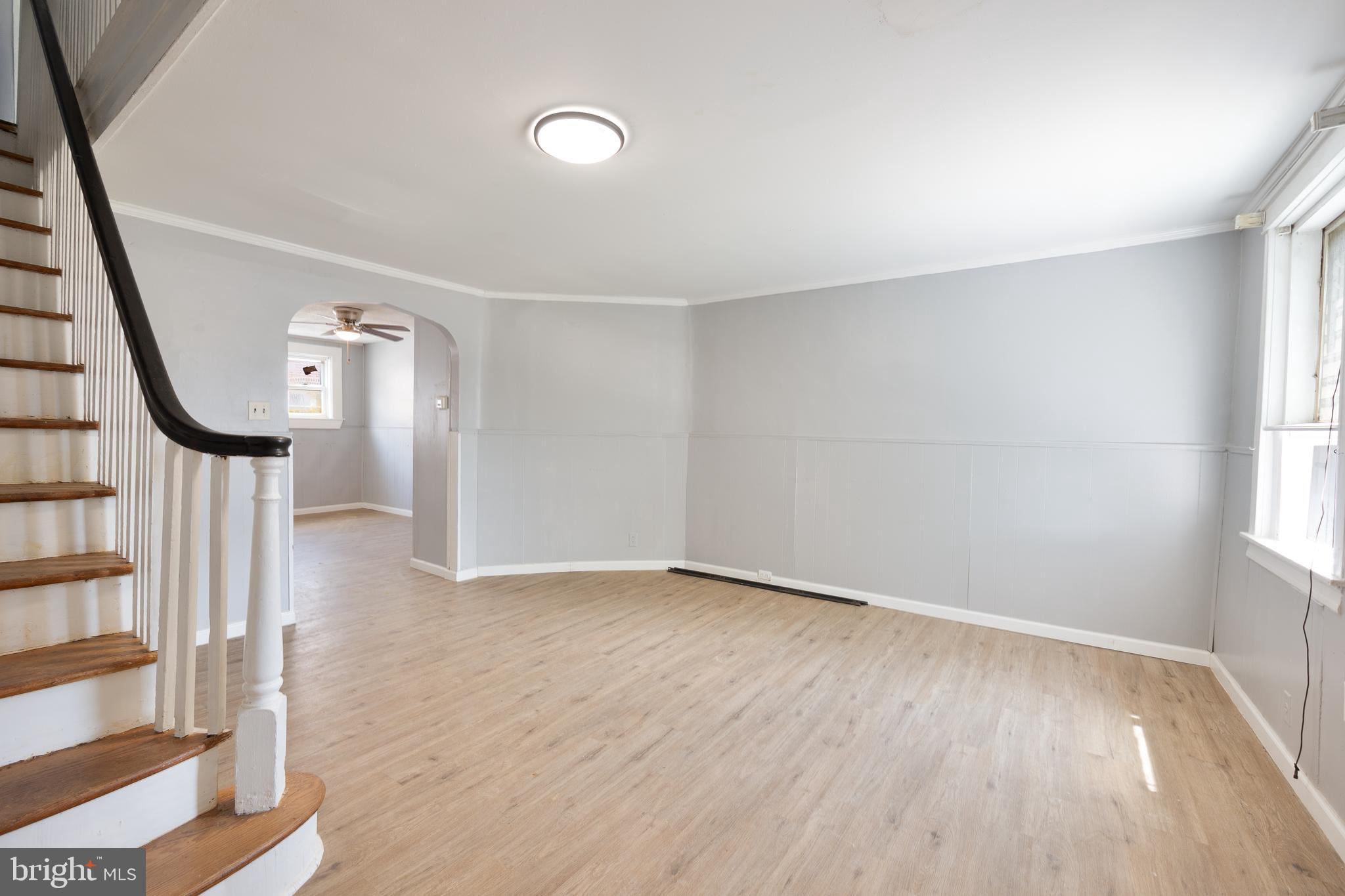 7023 Clover Lane Upper Darby, PA 19082 - Photo 5 of 21