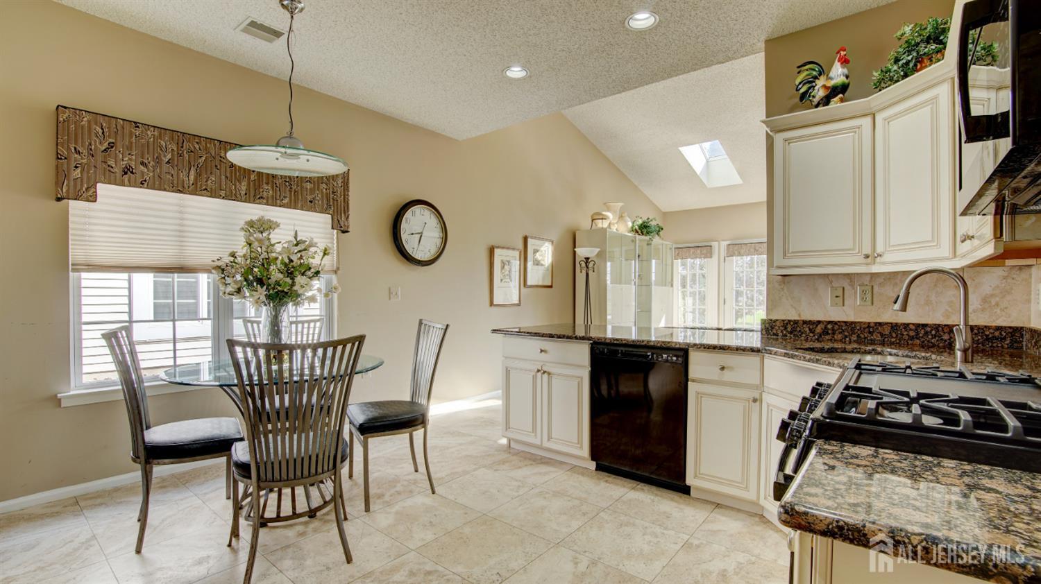 36 Chichester Road Monroe Township, NJ 08831 - Photo 15 of 50