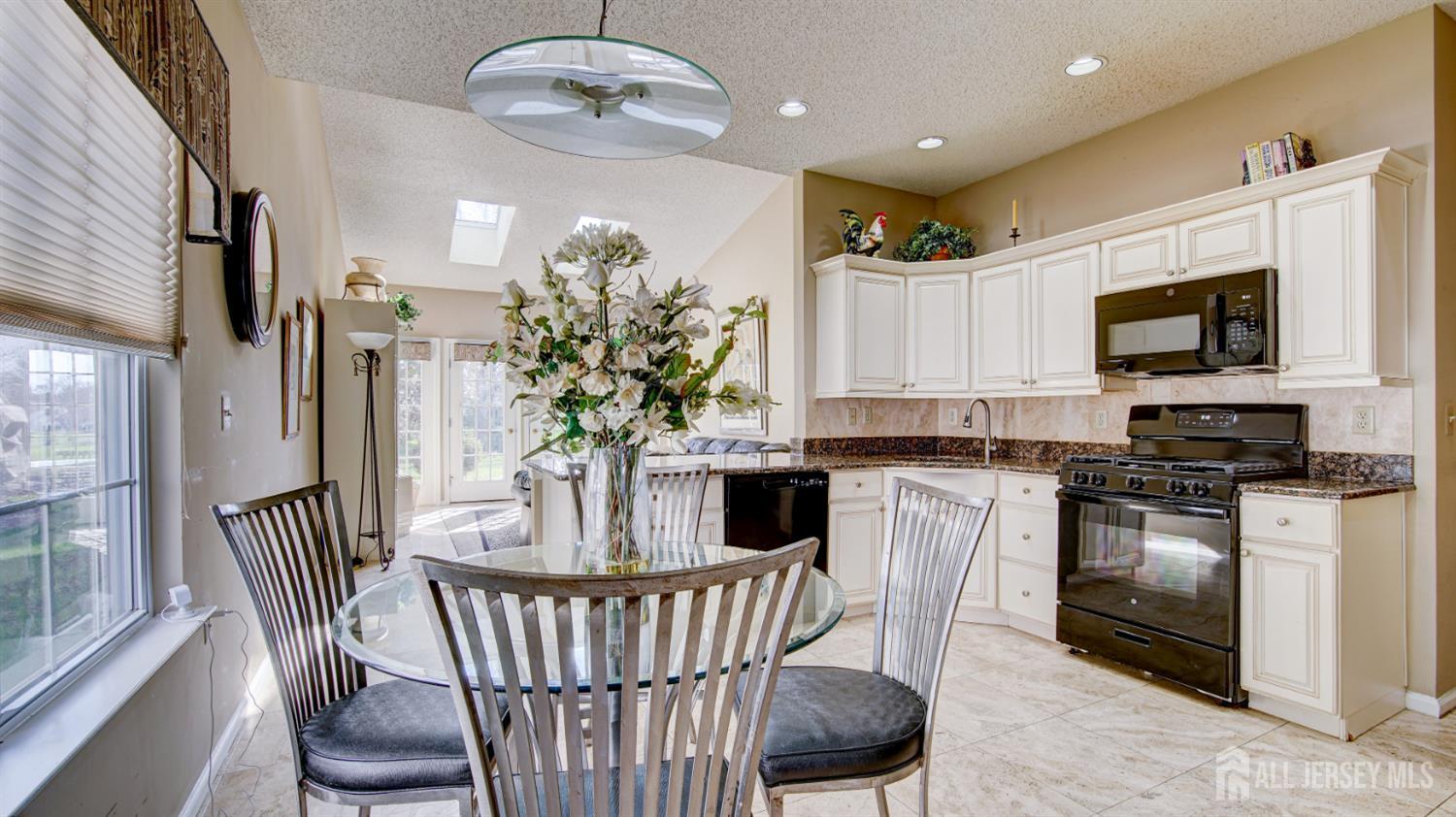 36 Chichester Road Monroe Township, NJ 08831 - Photo 17 of 50