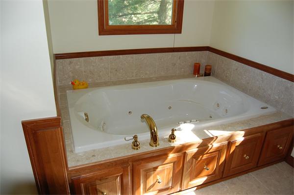 8 County Road Burlington, MA 01803 - Photo 12 of 17 Gallery Image 12