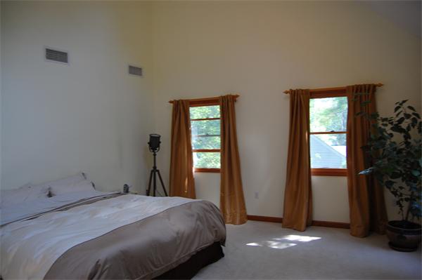8 County Road Burlington, MA 01803 - Photo 9 of 17 Gallery Image 9