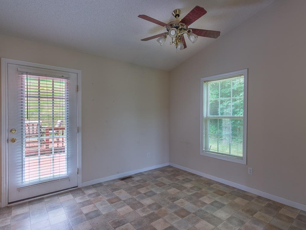 49 Maple Ridge Court Jonesborough, TN 37659 - Photo 16 of 36 Photo 16