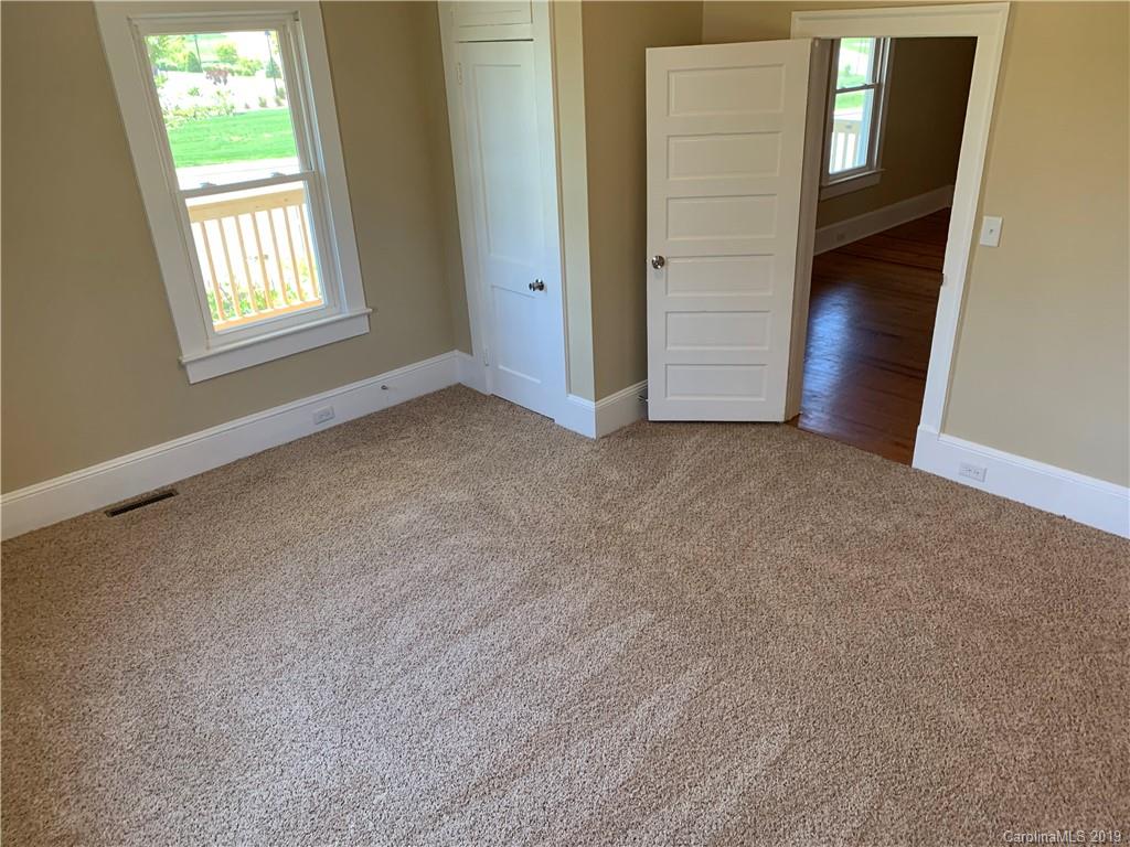 306 Loop Road North Kannapolis, NC 28081 - Photo 9 of 28