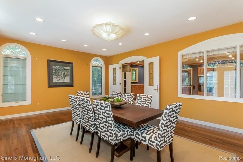 21 Hawthorne Road Grosse Pointe, MI 48236 - Photo 8 of 80 019-Staged_Breakfast_Room-2235801-mls.jpg