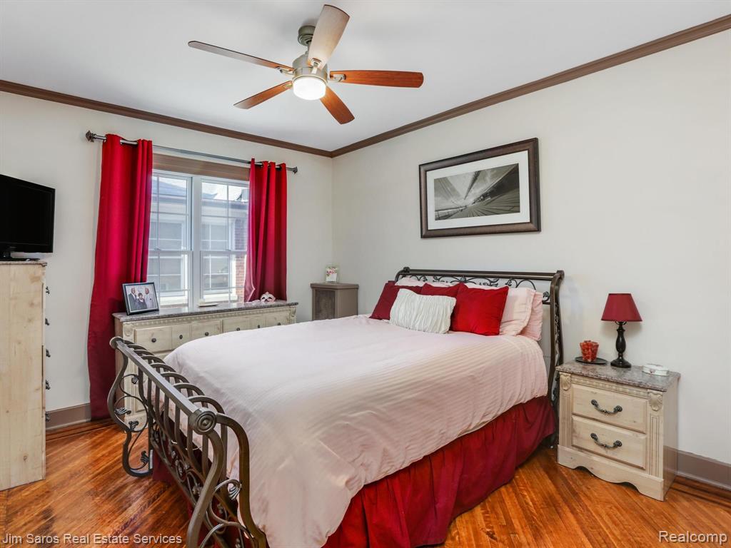 1137 Nottingham Road Grosse Pointe Park, MI 48230 - Photo 7 of 11