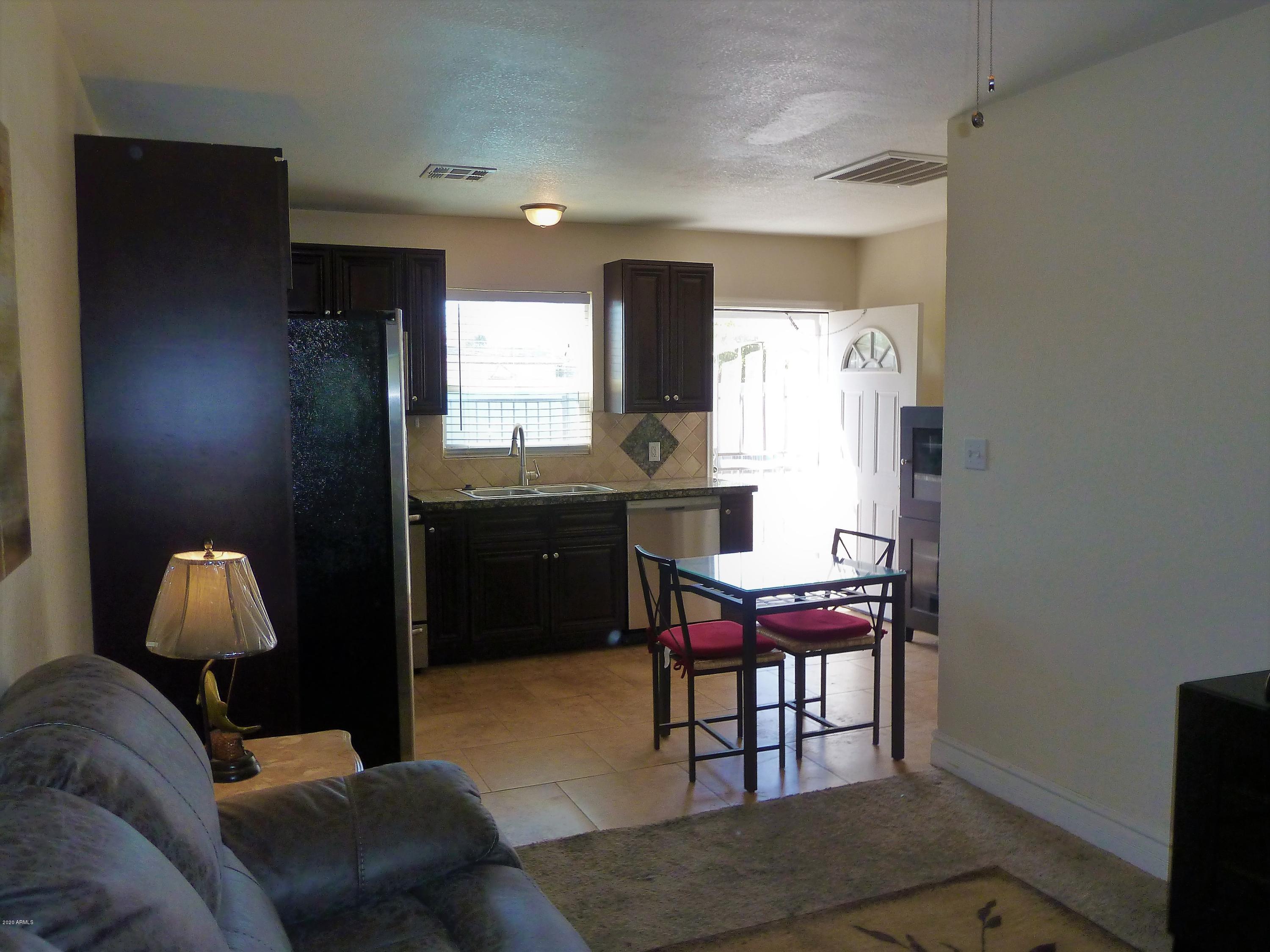 1739 East Granada Road Phoenix, AZ 85006 - Photo 25 of 35 gst hse lr veiw