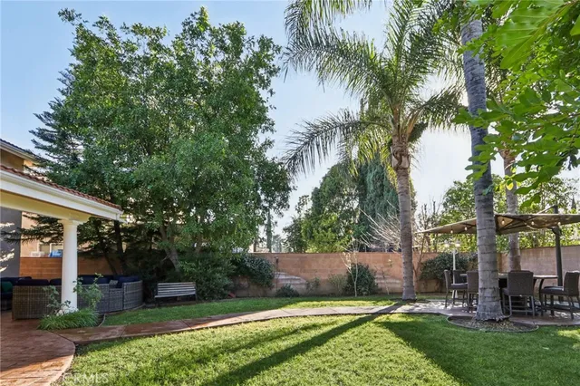 $1,549,950 | 6355 Yolanda Avenue, Tarzana, CA 91335