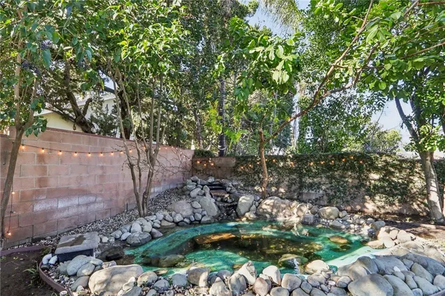 $1,549,950 | 6355 Yolanda Avenue, Tarzana, CA 91335