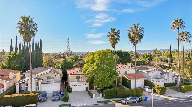 $1,549,950 | 6355 Yolanda Avenue, Tarzana, CA 91335