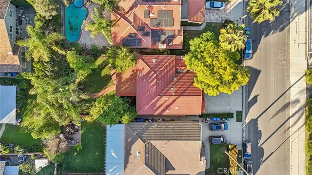 $1,549,950 | 6355 Yolanda Avenue, Tarzana, CA 91335