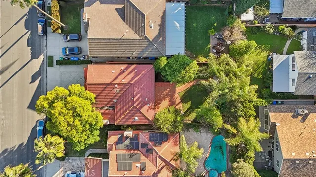 $1,549,950 | 6355 Yolanda Avenue, Tarzana, CA 91335