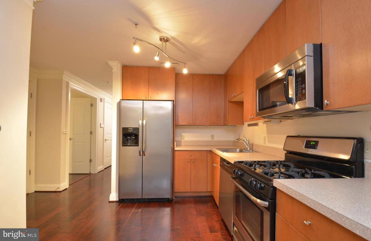 1210 R Street Northwest, Unit B17 Washington, DC 20009 - Photo 10 of 20