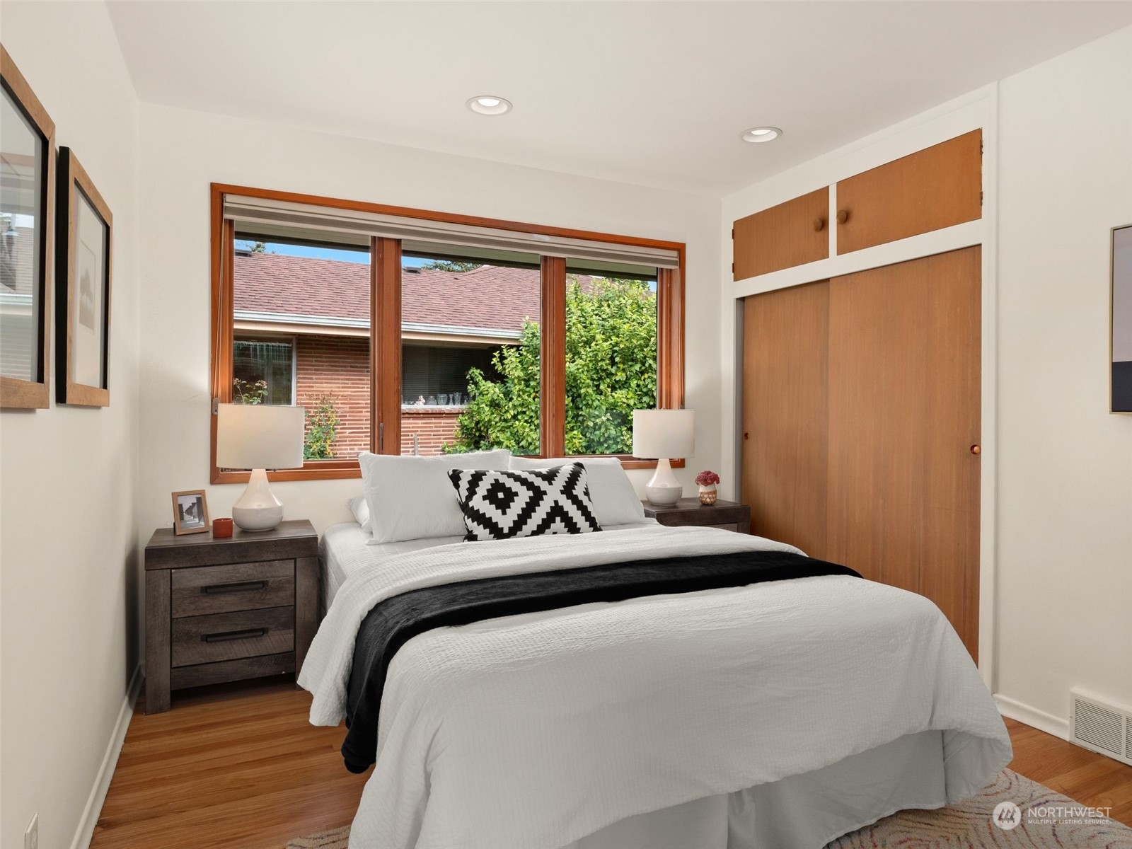 2313 Northwest Blue Ridge Drive Seattle, WA 98177 - Photo 16 of 32