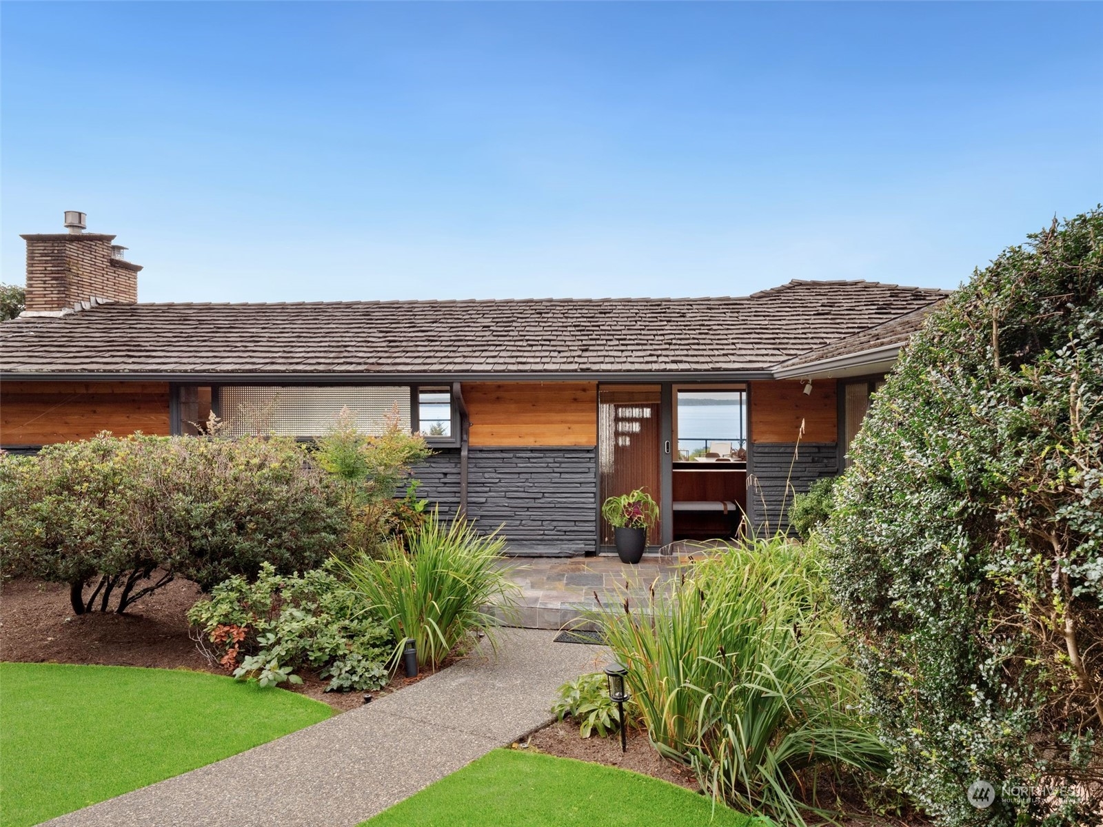 2313 Northwest Blue Ridge Drive Seattle, WA 98177 - Photo 2 of 32