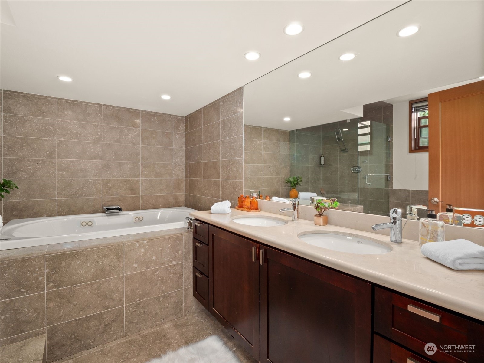 2313 Northwest Blue Ridge Drive Seattle, WA 98177 - Photo 26 of 32