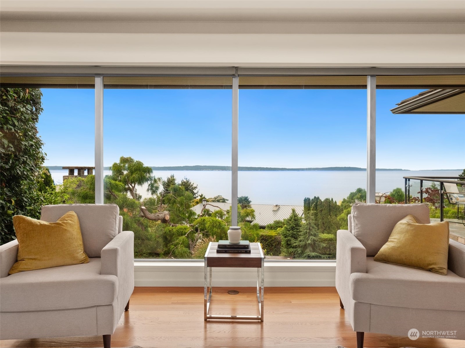 2313 Northwest Blue Ridge Drive Seattle, WA 98177 - Photo 7 of 32