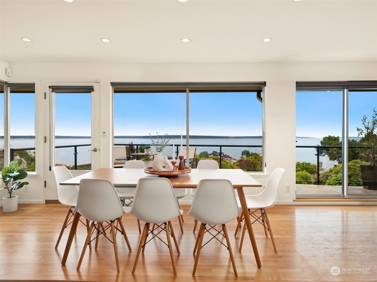 2313 Northwest Blue Ridge Drive Seattle, WA 98177 - Photo 8 of 32