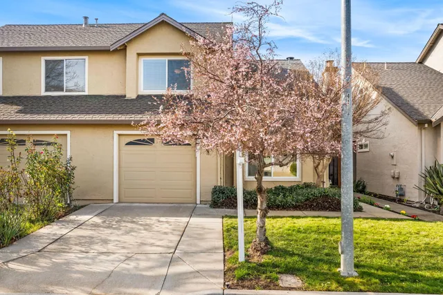 $899,000 | 2128 Alexander Way, Pleasanton, CA 94588