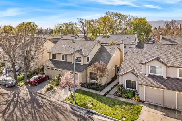 $899,000 | 2128 Alexander Way, Pleasanton, CA 94588