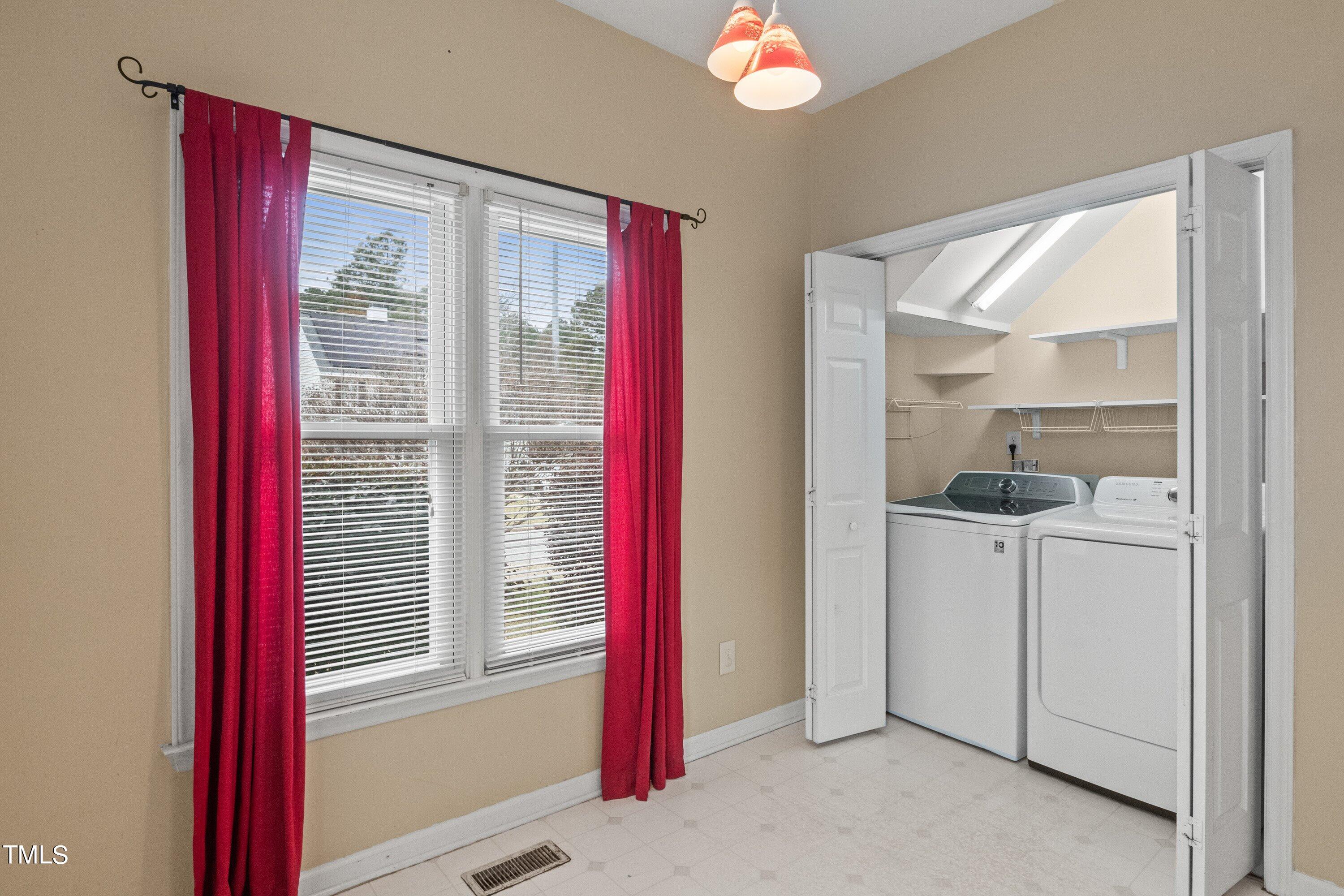 9421 Dawnshire Road Raleigh, NC 27615 - Photo 13 of 32 13-9421 Dawnshire Rd20240123_0013