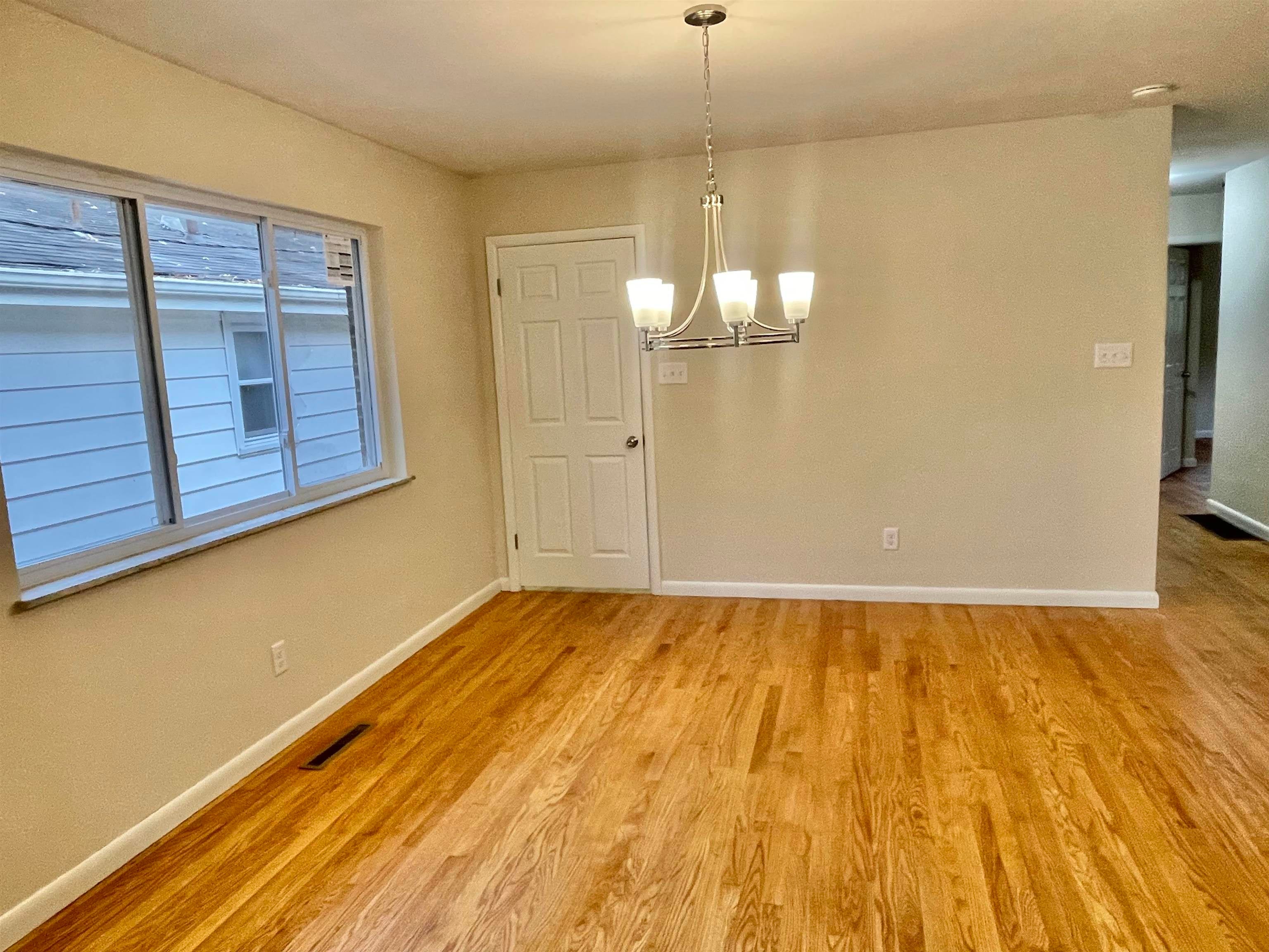 1617 Harvey Road Huntington, WV 25701 - Photo 6 of 15 Gallery Image 6
