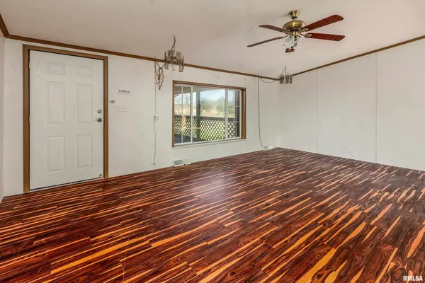 $177,000 | 14809 Sulphur Springs Road, Creal Springs, IL 62922