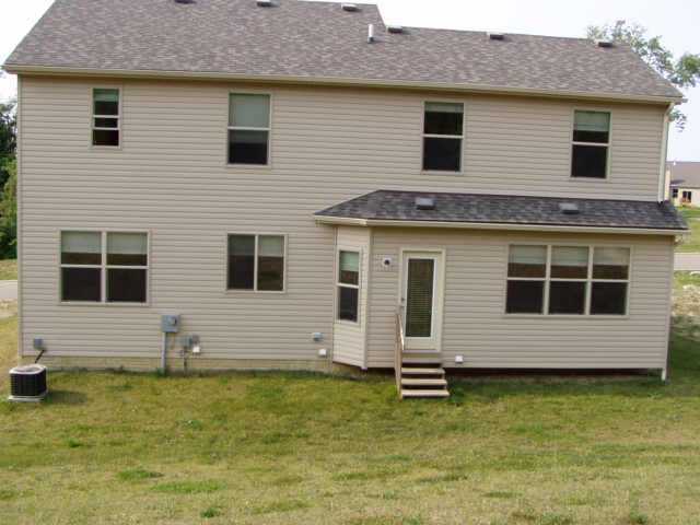 243 Bluff Ridge Drive Pataskala, OH 43062 - Photo 2 of 2