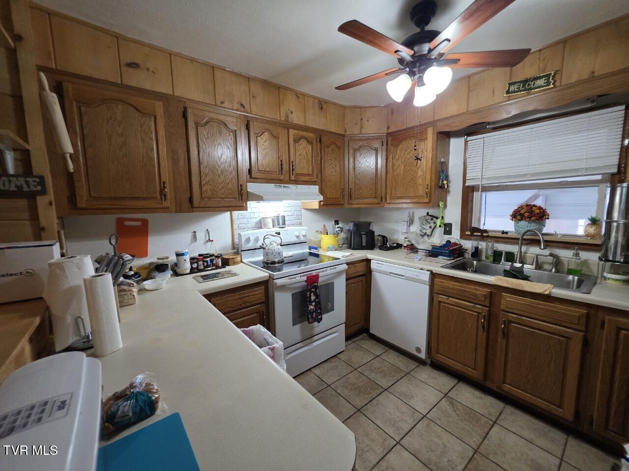 421 Juniper Street Greeneville, TN 37745 - Photo 14 of 20 14