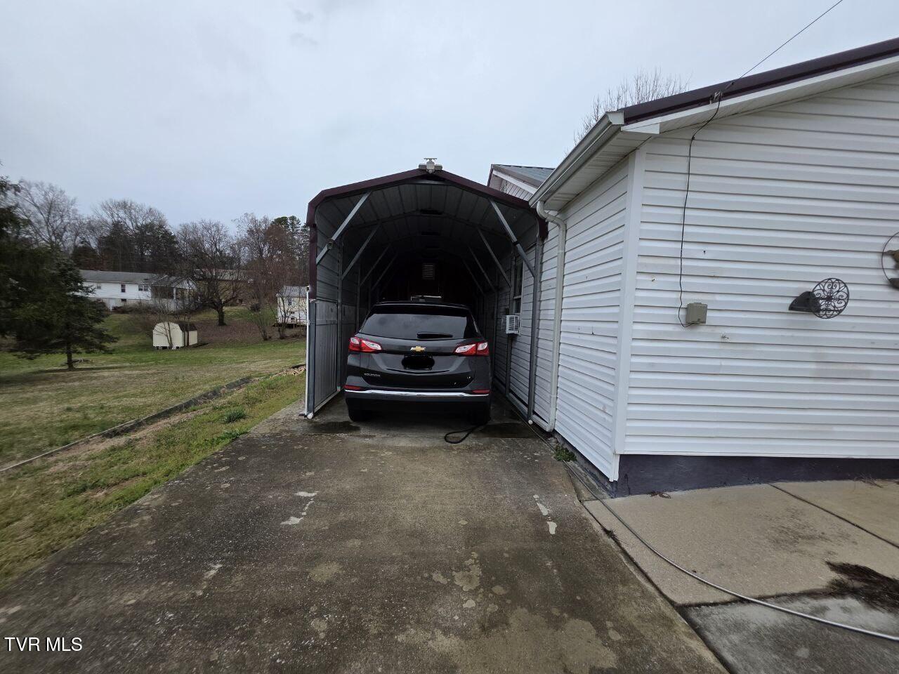 421 Juniper Street Greeneville, TN 37745 - Photo 5 of 20 5