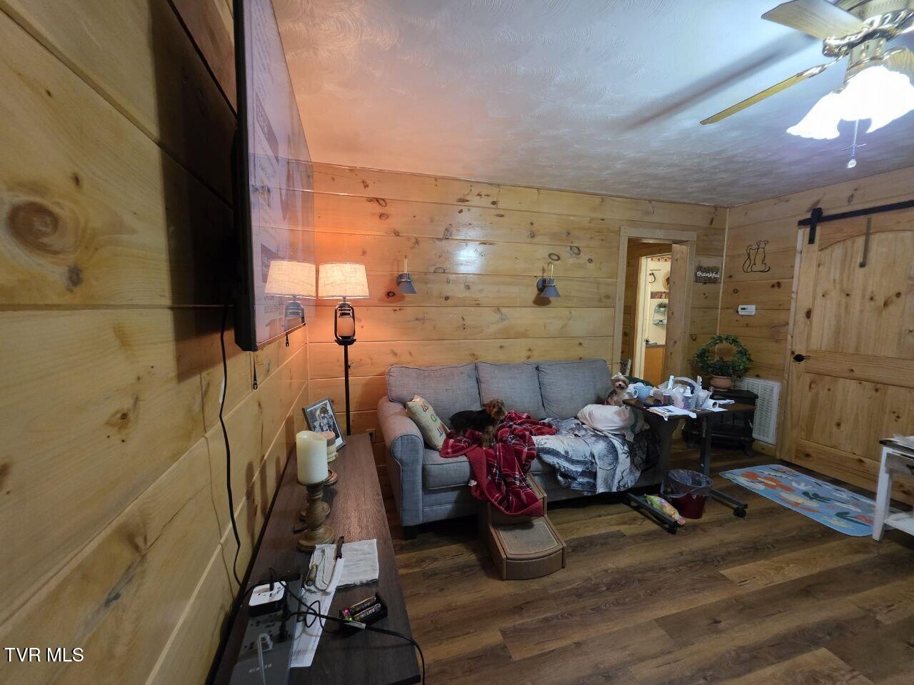 421 Juniper Street Greeneville, TN 37745 - Photo 6 of 20 6