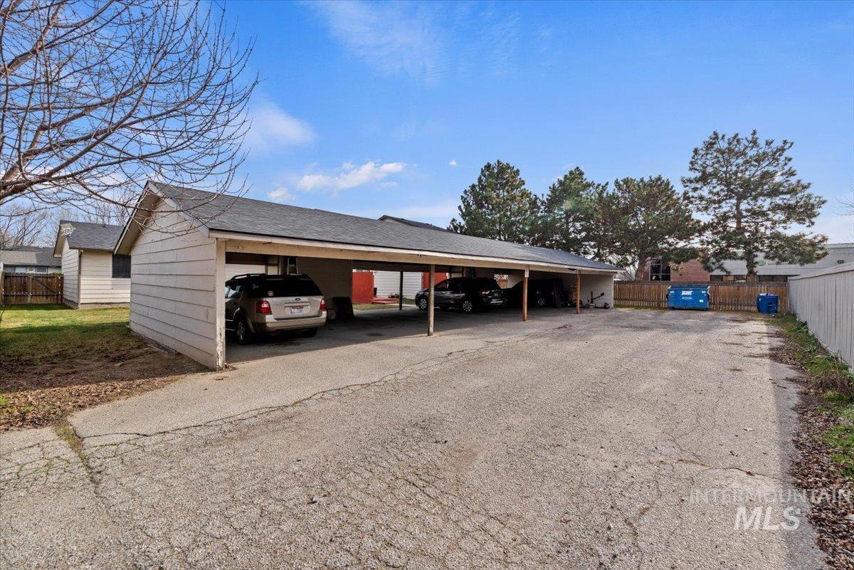 819 North Benjamin Lane Boise, ID 83704 - Photo 23 of 26 View of car parking