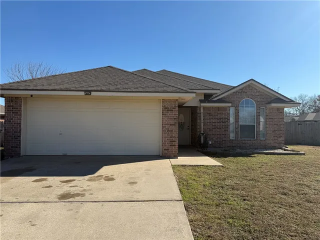 $269,000 | 105 Wildcat Drive, Waco, TX 76705