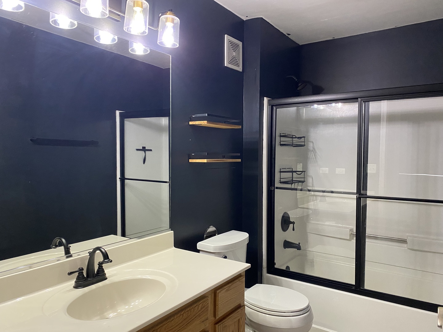 1600 McClure Road Aurora, IL 60505 - Photo 12 of 15 Gallery Image 12