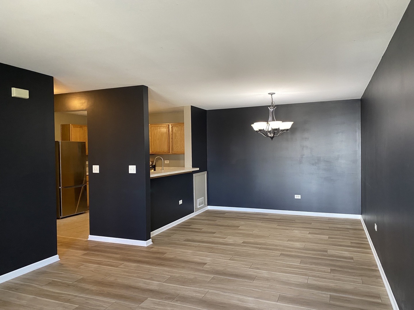 1600 McClure Road Aurora, IL 60505 - Photo 4 of 15 Gallery Image 4