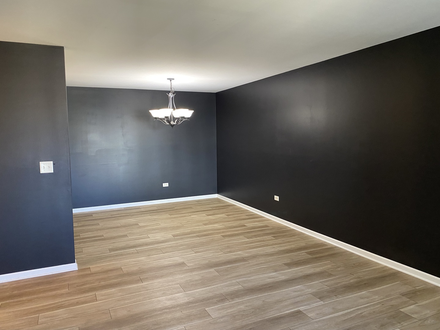 1600 McClure Road Aurora, IL 60505 - Photo 5 of 15 Gallery Image 5