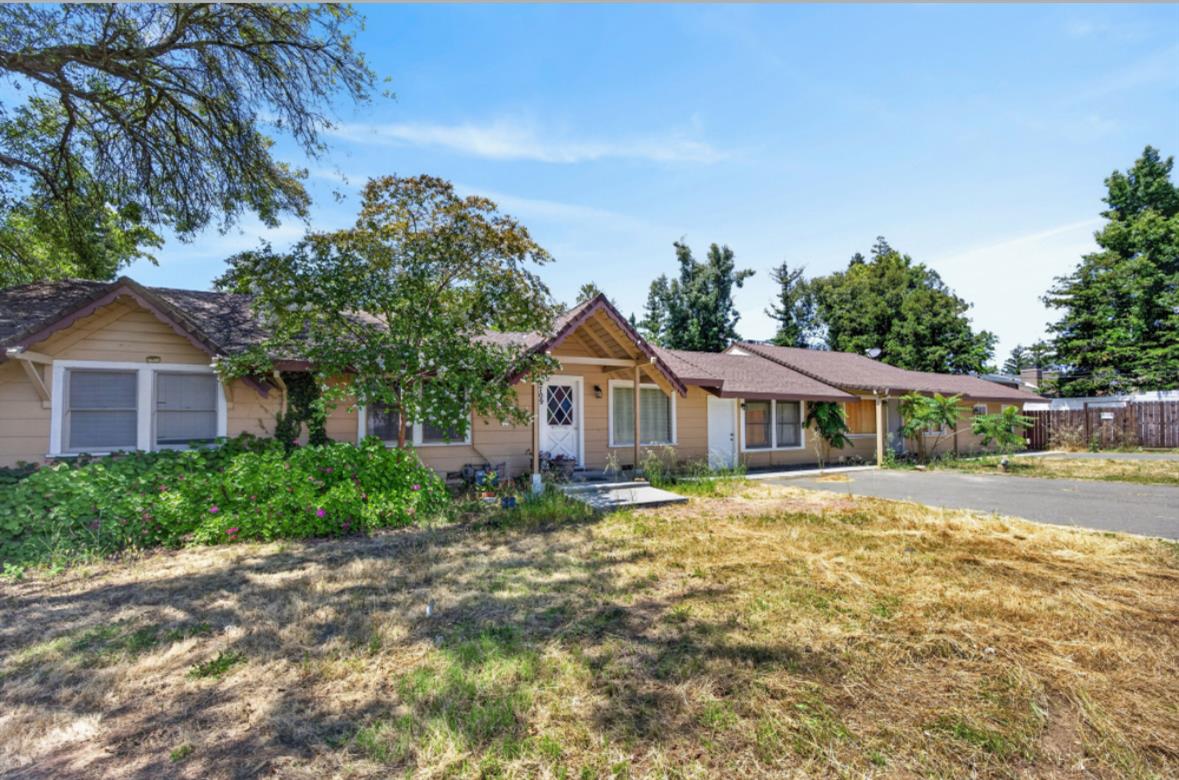 2709 Walnut Avenue Carmichael, CA 95608 - Photo 2 of 46