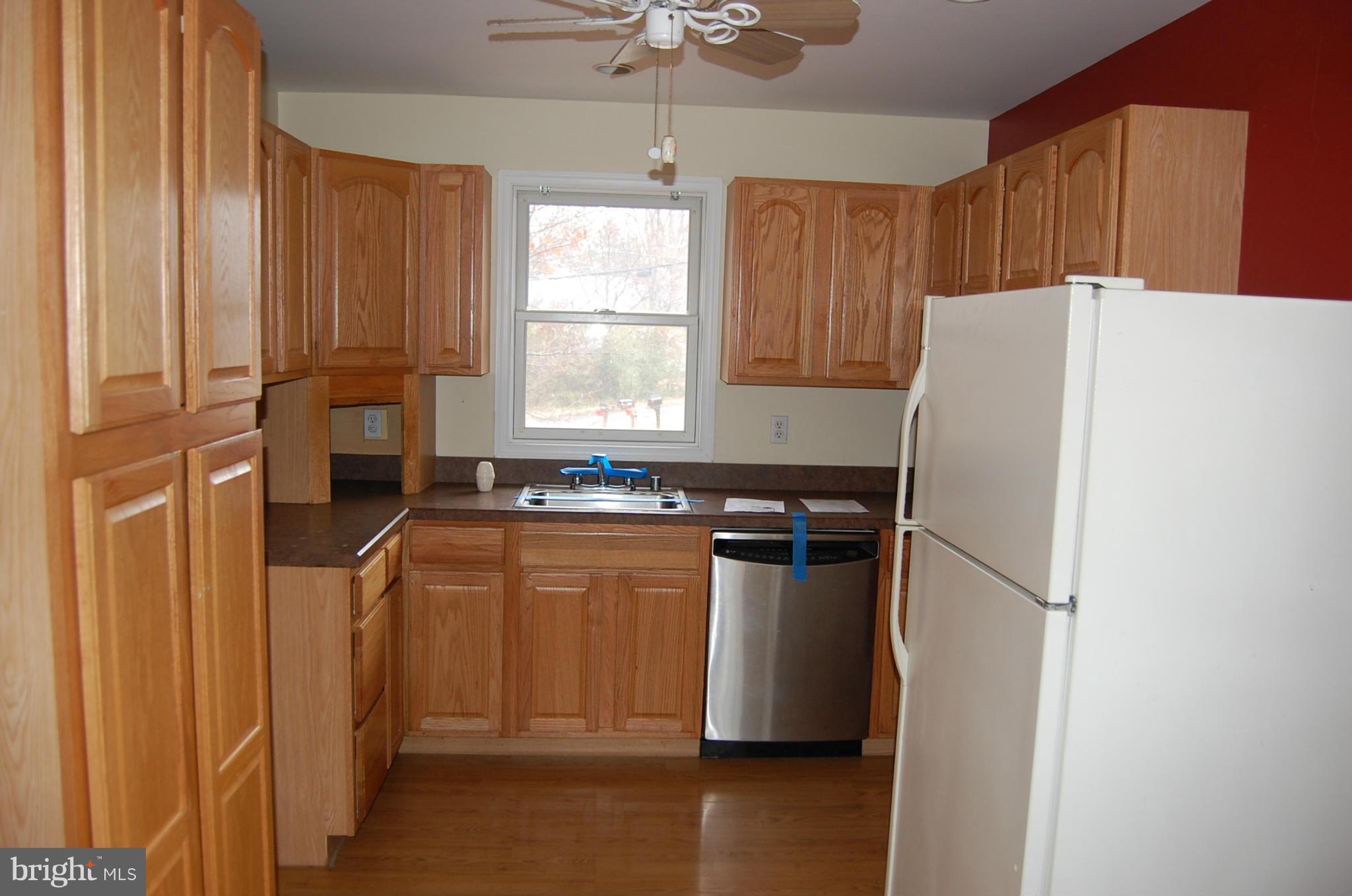478 Broadwater Road Arnold, MD 21012 - Photo 10 of 13 Kitchen