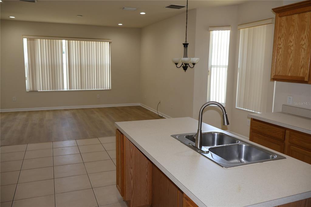 4013 Southwest 51st Court Ocala, FL 34474 - Photo 8 of 41