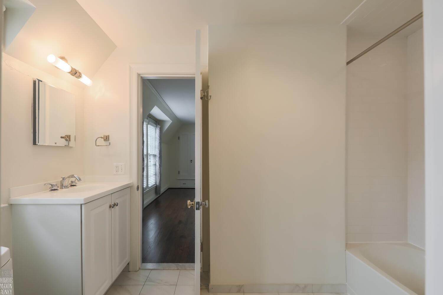 92 Moran Road Grosse Pointe Farms, MI 48236 - Photo 30 of 54