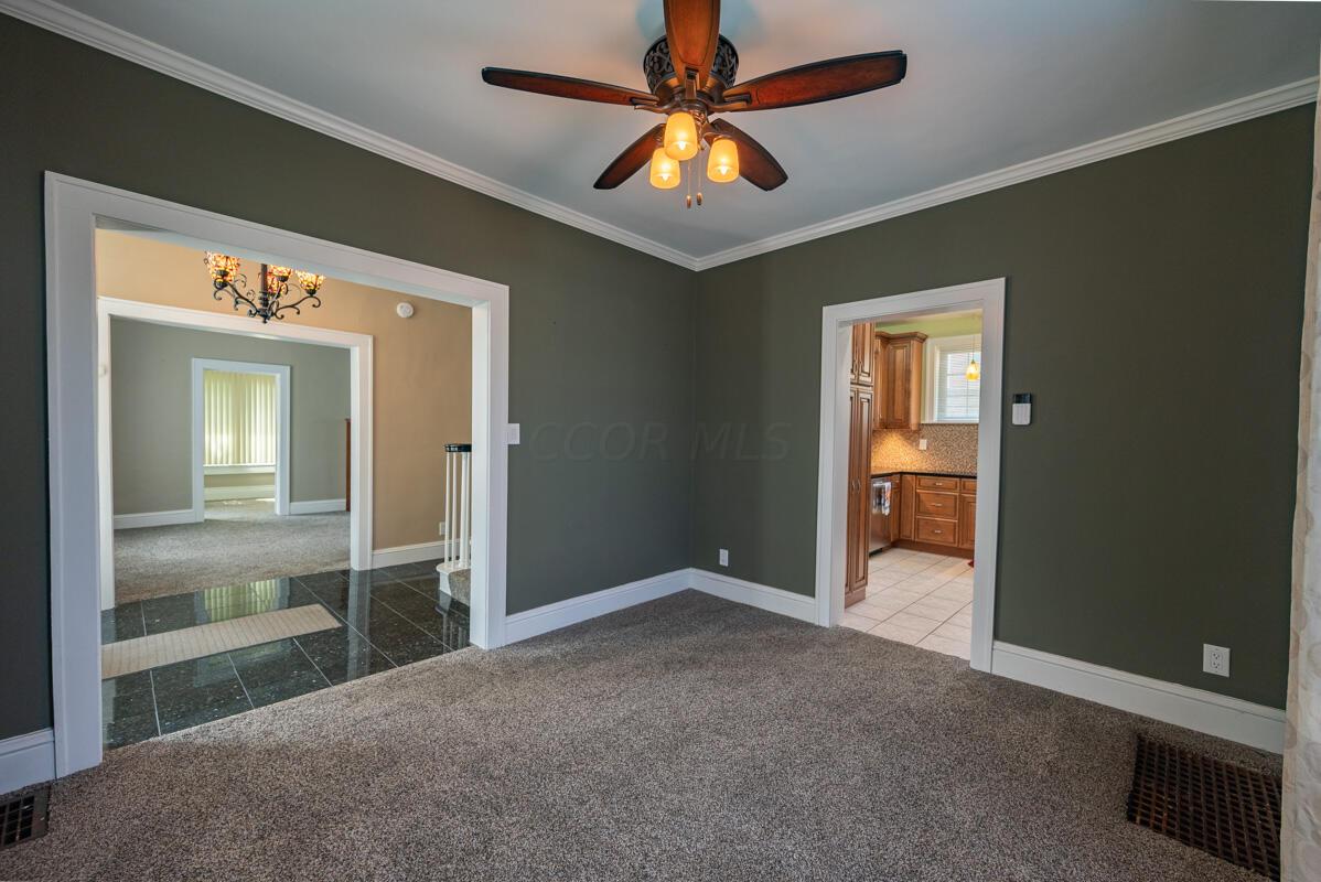 150 Arden Road Columbus, OH 43214 - Photo 14 of 37 Dining room