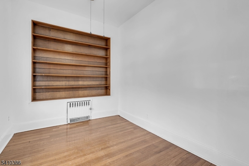 120 Springfield Road Linden, NJ 07036 - Photo 5 of 25