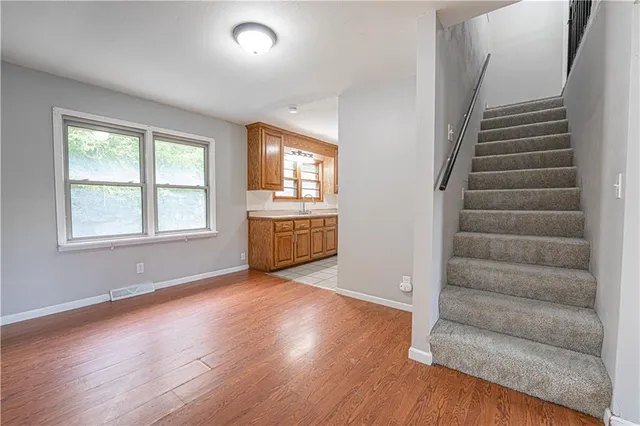 $164,900 | 202 West Henry Street, Green Ridge, MO 65332