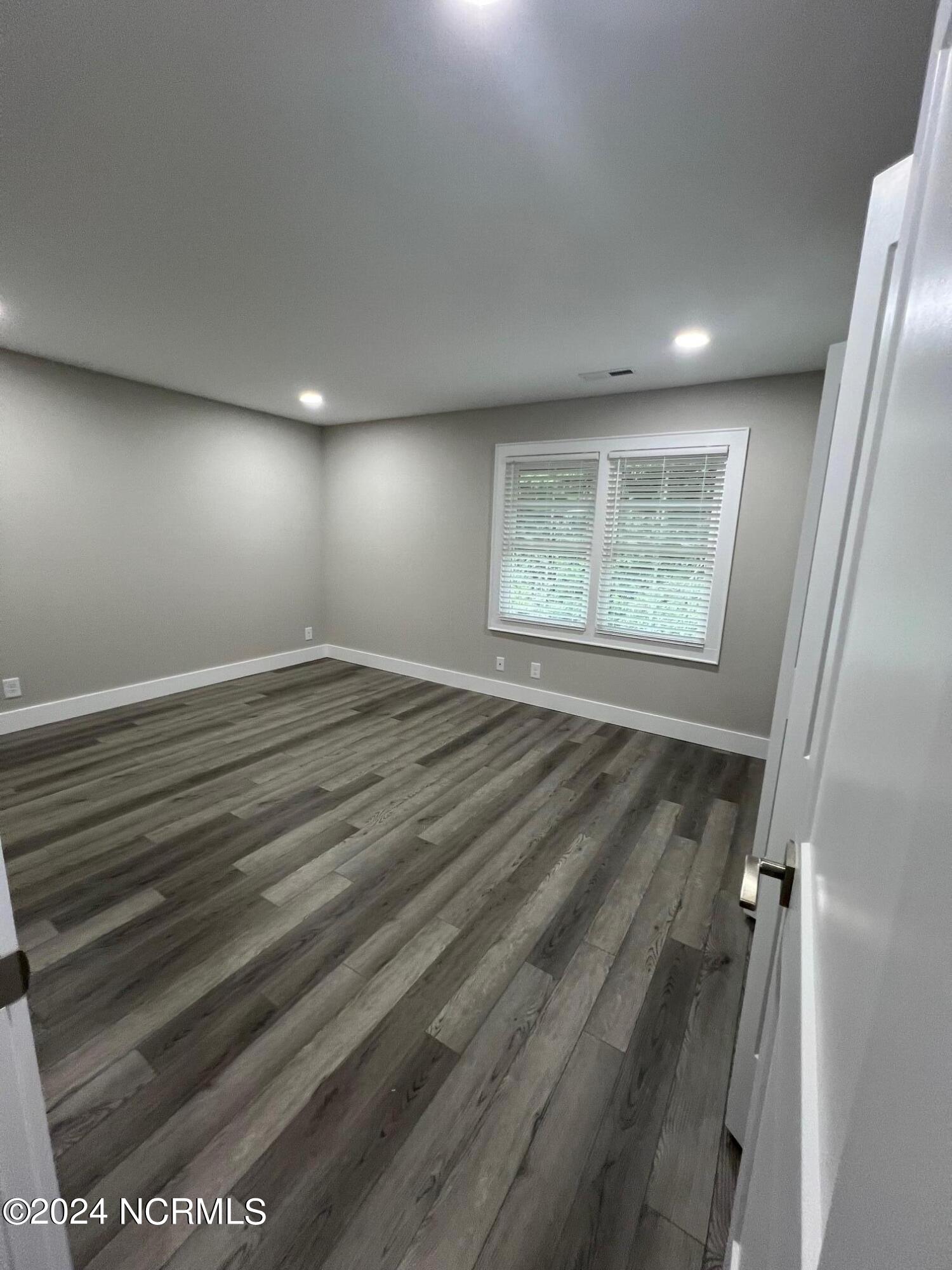 209 Bonnie Brook Road, Unit 4 Aberdeen, NC 28315 - Photo 10 of 12 unit 4 bed2