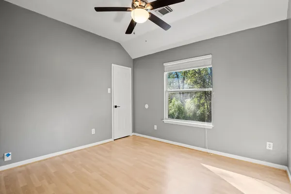 $2,900 | 47 North Winterport Circle, The Woodlands, TX 77382