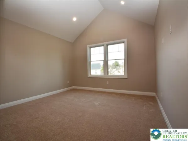 $799,499 | 4740 Hillcrest Lane, Whitehall, PA 18052